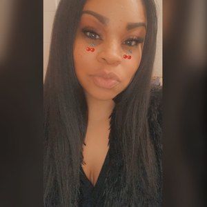 Meet your Posher, Candace